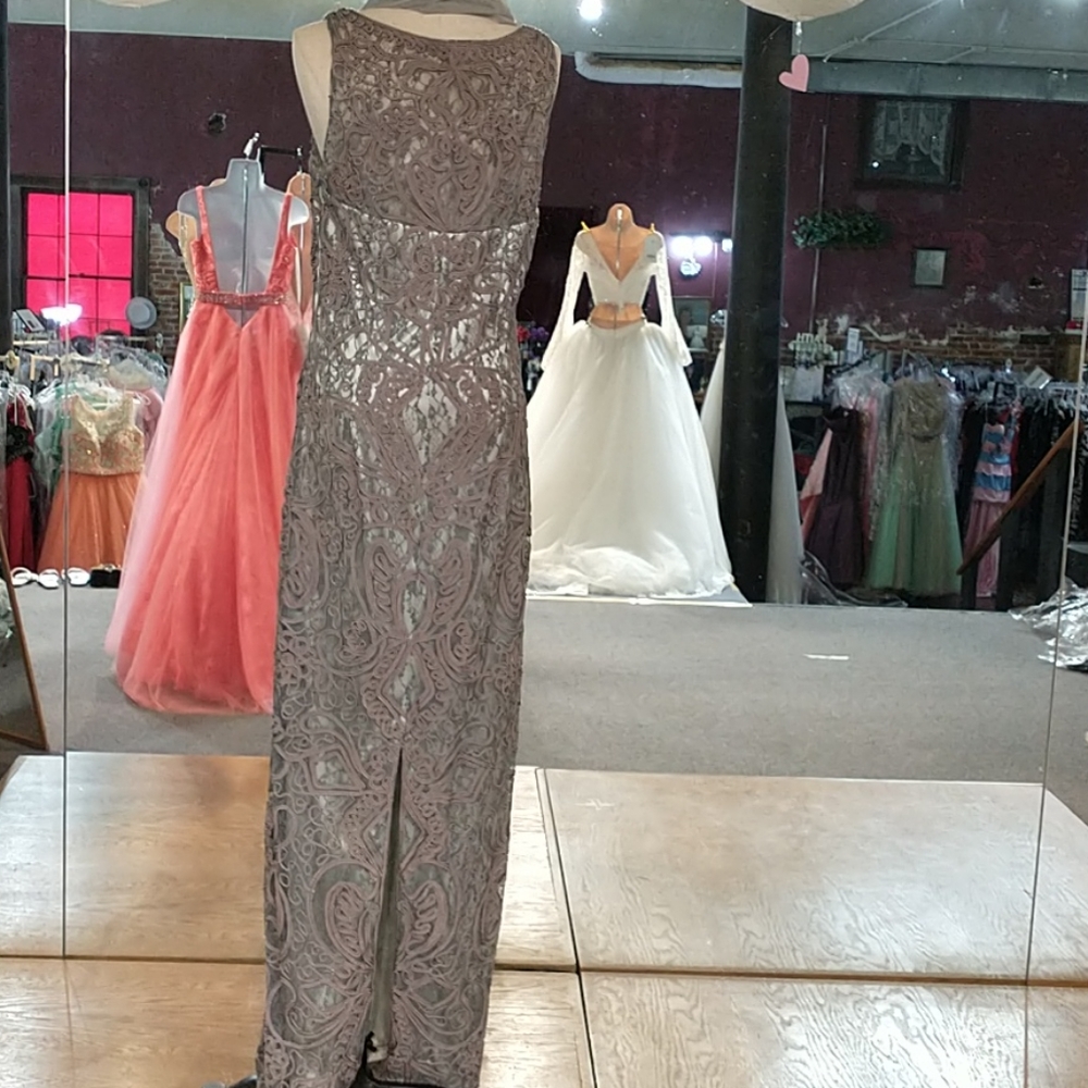 Precious Formals gown - Picture 4 of 6